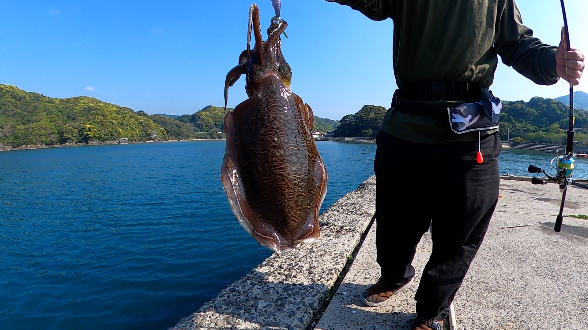 長崎エギング 西海市の崎戸大島でよく大型アオリイカが釣れる地磯をご存知だろうか 牛ヶ首鼻を紹介していく ガルゾウブログ